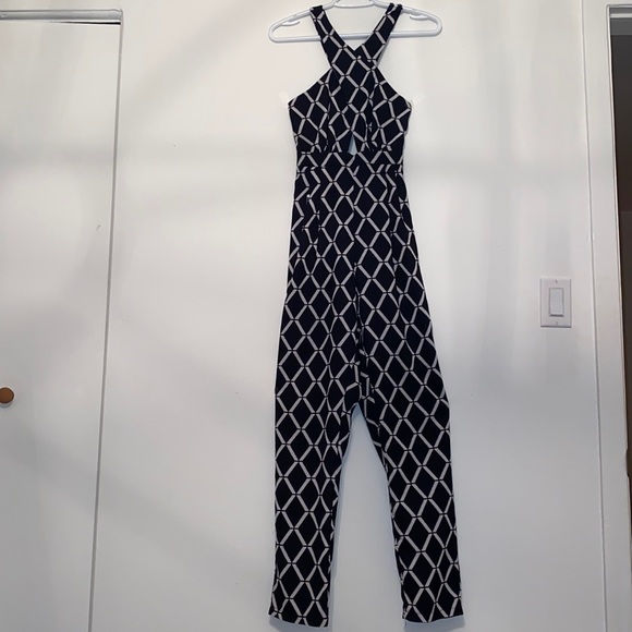 Black and white jumpsuit - aus 6 (USA 2) - Picture 1 of 5